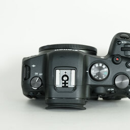 Canon EOS R6 Canon EOS R6