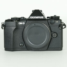 OLYMPUS OM-D E-M5 Mark II