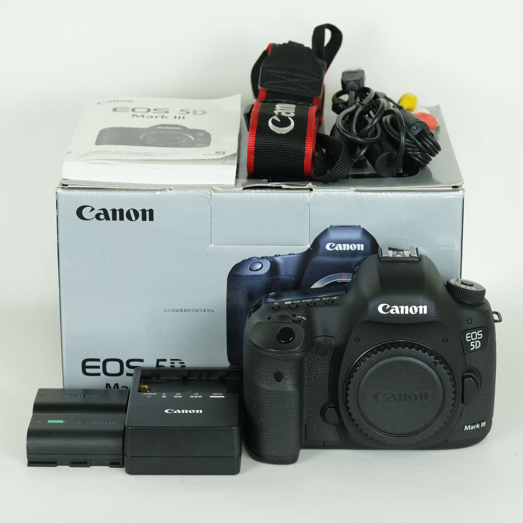 Canon EOS 5D Mark III Canon EOS 5D Mark III
