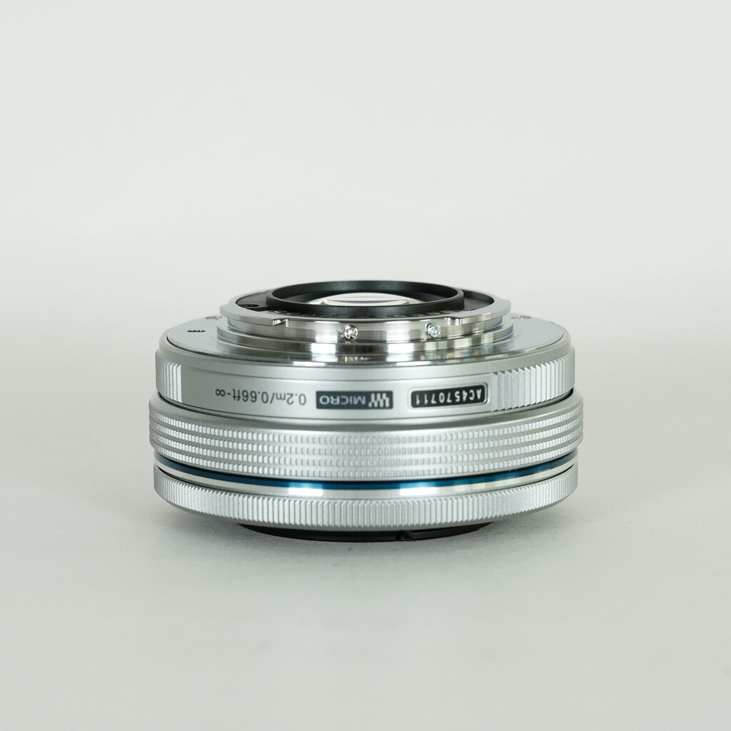 OLYMPUS M.ZUIKO DIGITAL ED 14-42mm F3.5-5.6 EZ シルバー