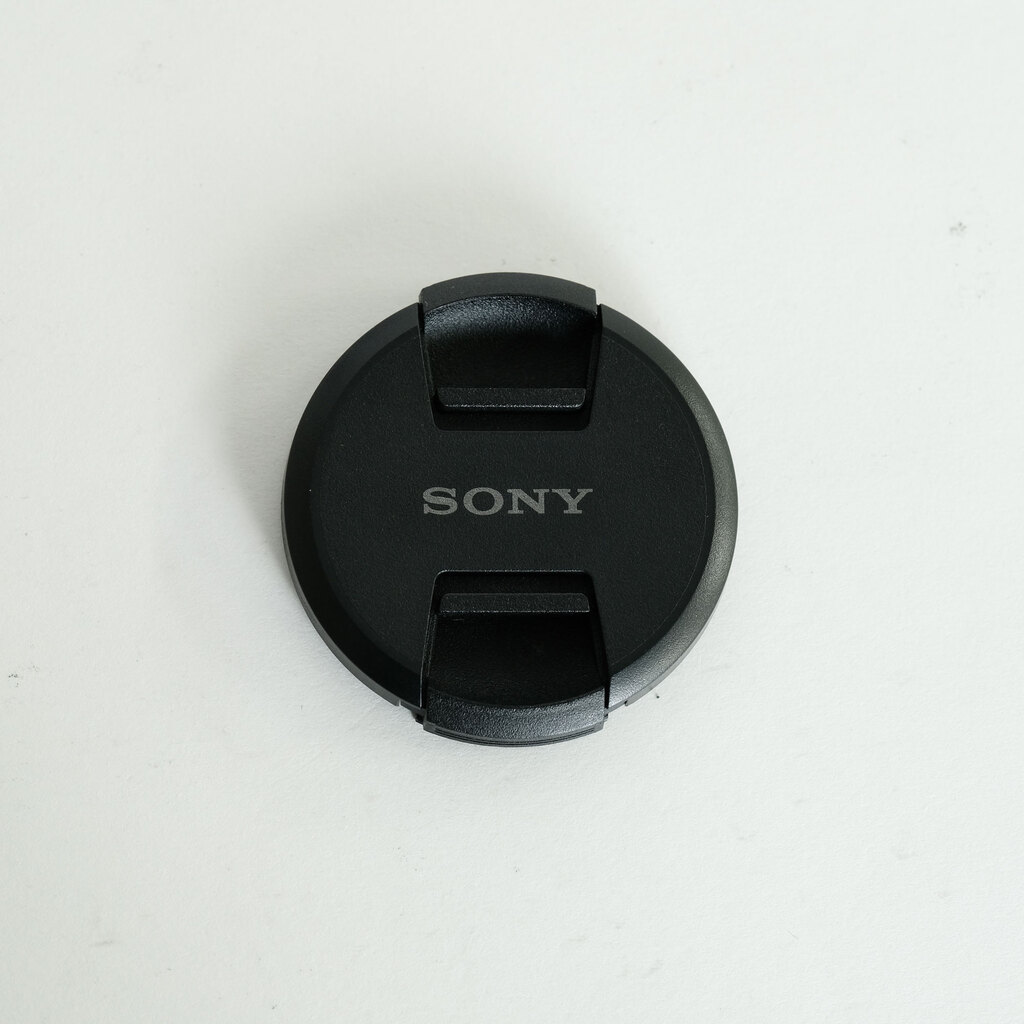 SONY E 18-135mm F3.5-5.6 OSS SEL18135