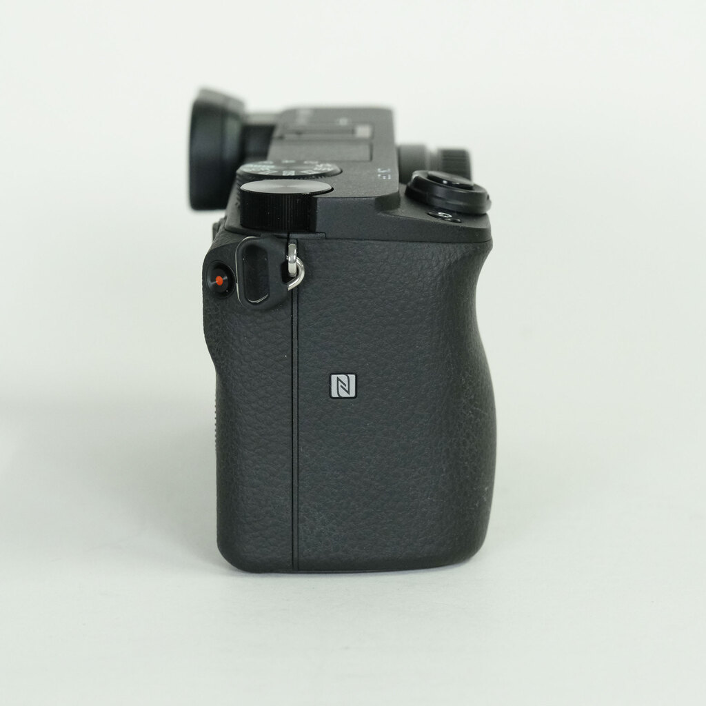 SONY α6400（ILCE-6400）