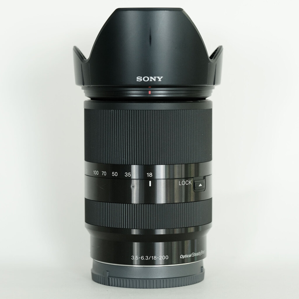 SONY E18-200mm F3.5-6.3 OSS LE SEL18200LE