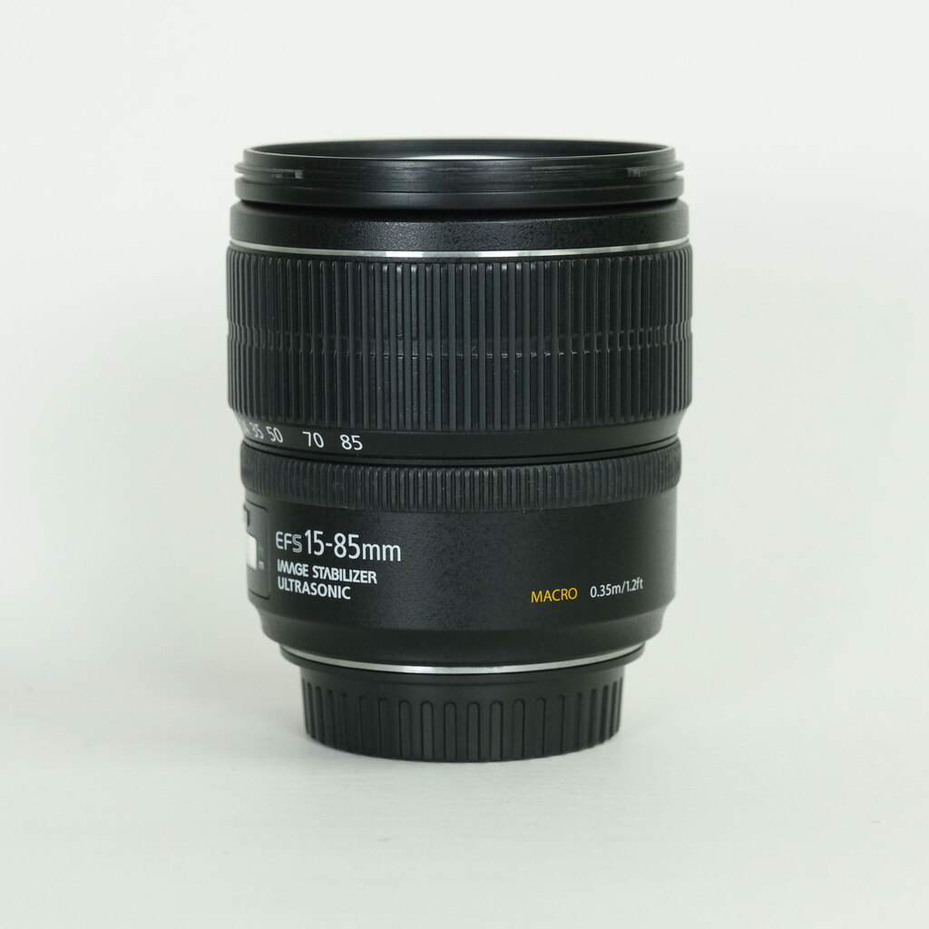 Canon EF-S15-85mm F3.5-5.6 IS USM
