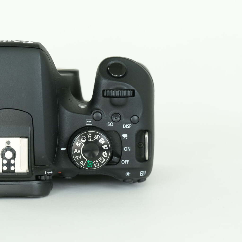 Canon EOS Kiss X9i