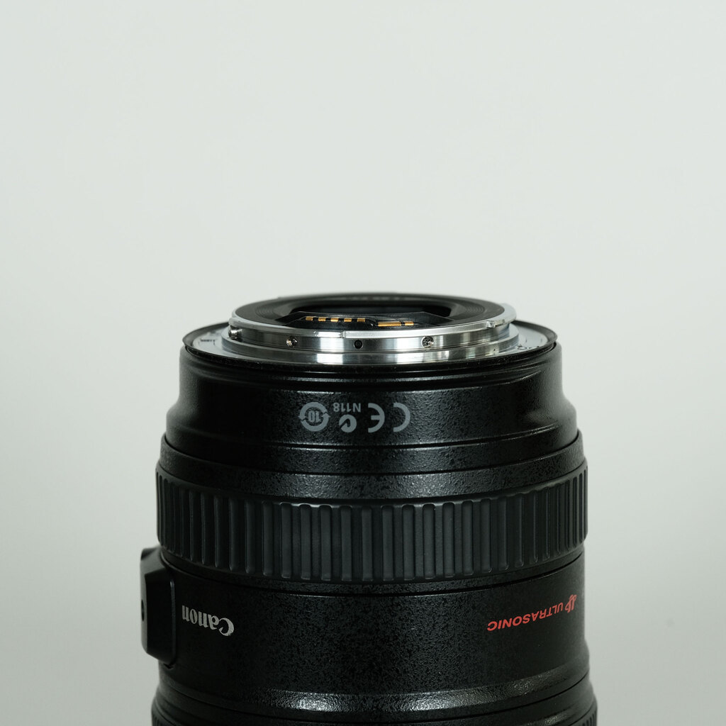 Canon EF24-105mm F4L IS USM Canon EF24-105mm F4L IS USM