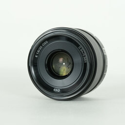 SONY E 35mm F1.8 OSS SEL35F18