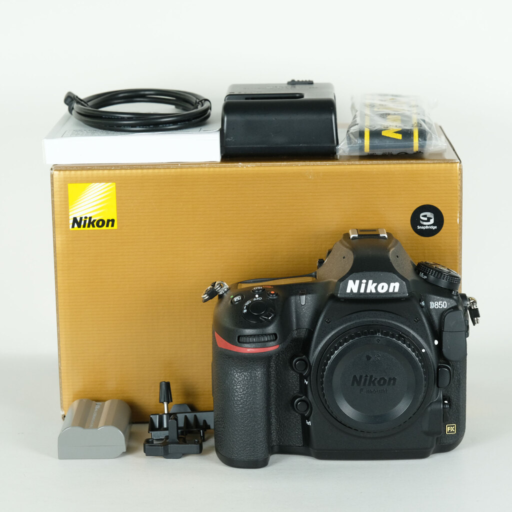 Nikon D850
