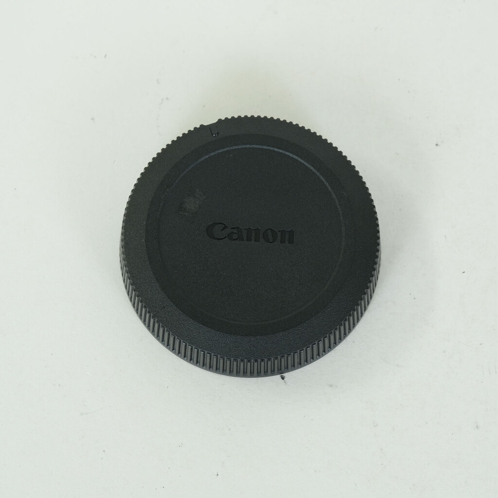 Canon RF100mm F2.8 L MACRO IS USM Canon RF100mm F2.8 L MACRO IS USM