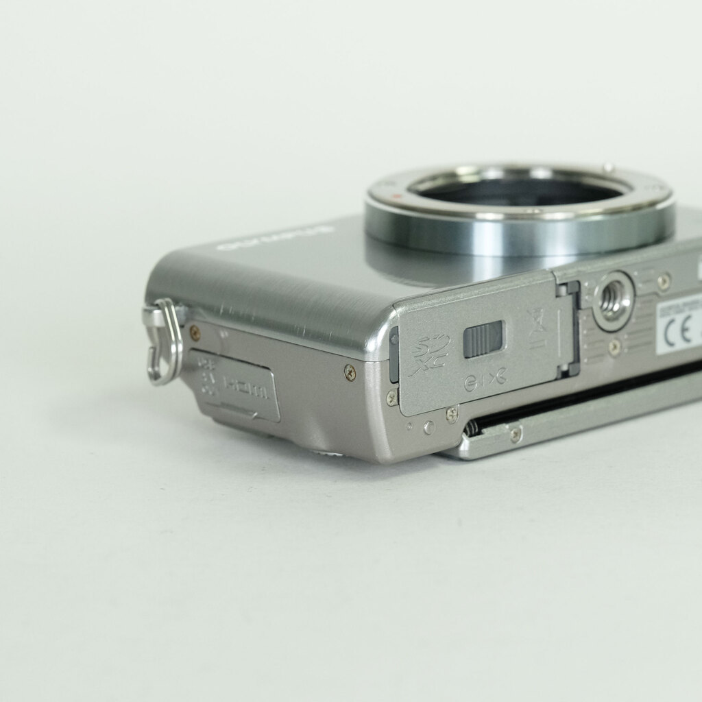 OLYMPUS PEN Lite E-PL3 ボディ シルバー