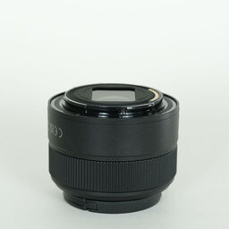 Nikon NIKKOR Z 40mm f/2 Nikon NIKKOR Z 40mm f/2