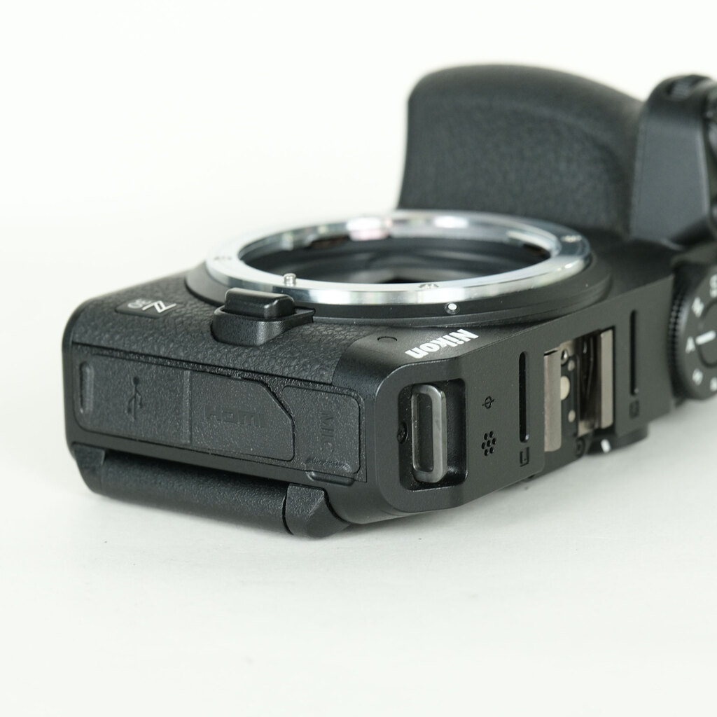 Nikon Z30の出品 | ONE SCENE（ワンシーン）