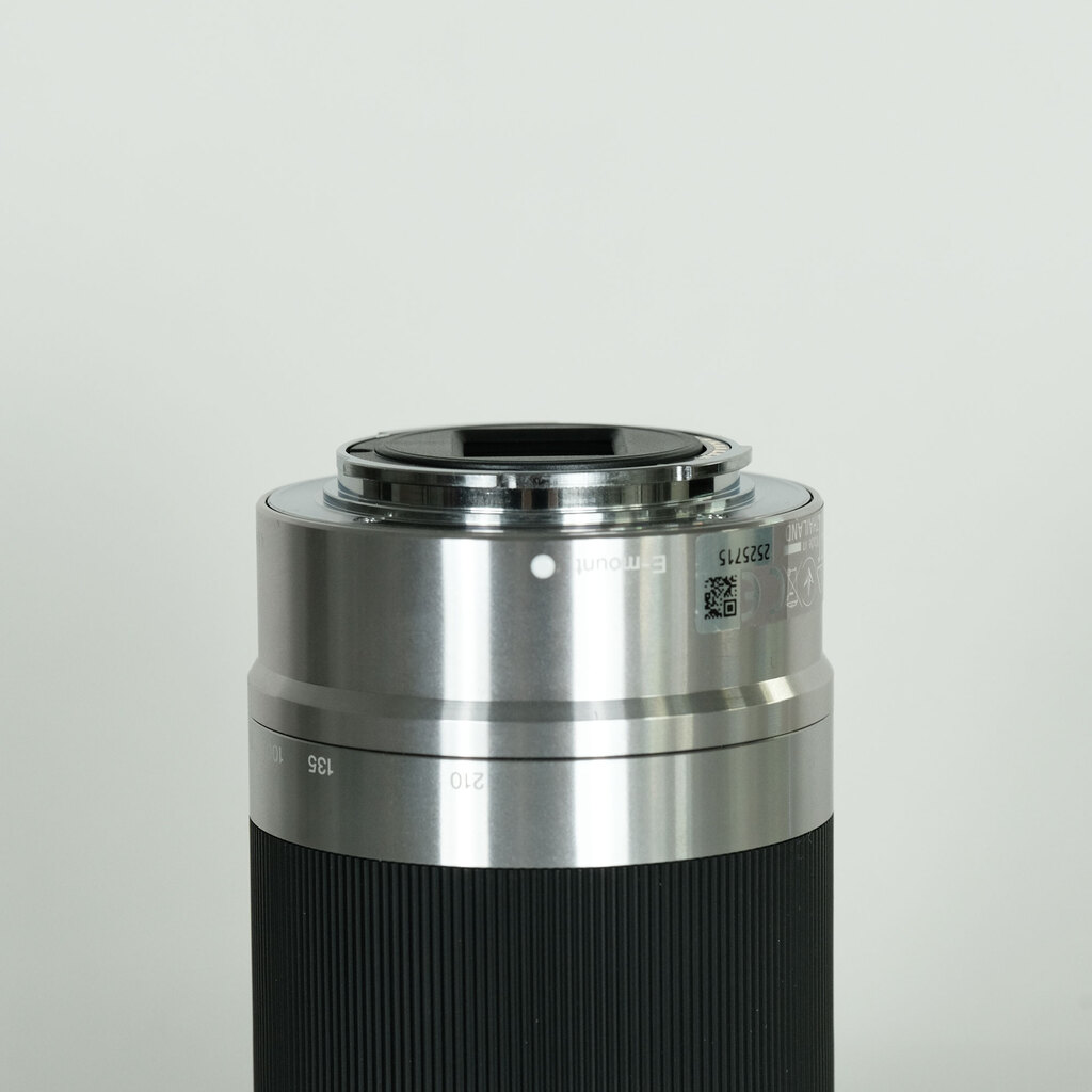 SONY E 55-210mm F4.5-6.3 OSS SEL55210