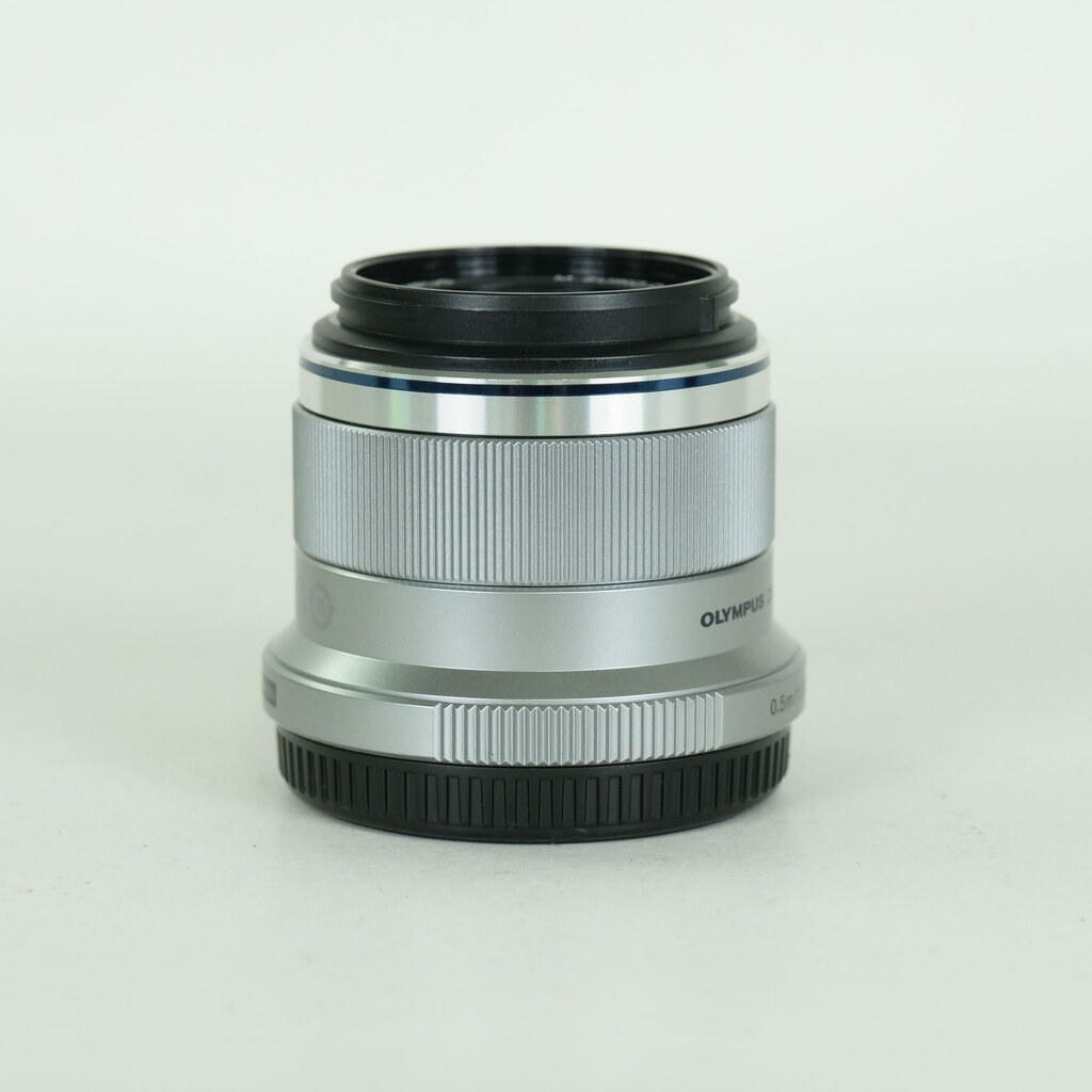 OLYMPUS M.ZUIKO DIGITAL 45mm F1.8