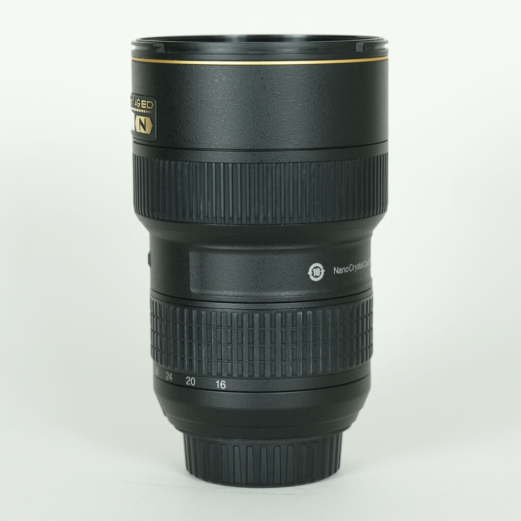 Nikon AF-S NIKKOR 16-35mm F4 G ED VR Nikon AF-S NIKKOR 16-35mm F4 G ED VR