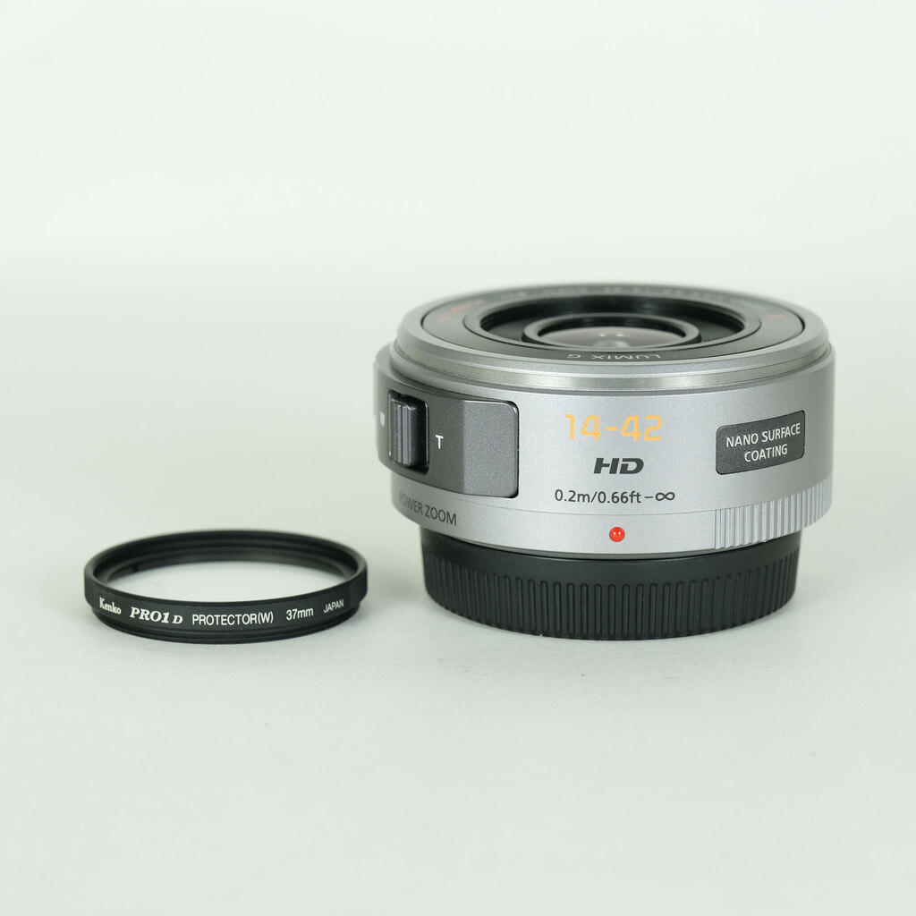 Panasonic LUMIX G X VARIO PZ 14-42mm / F3.5-5.6 ASPH. / POWER O.I.S.