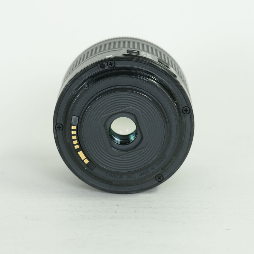 Canon EF-S18-55mm F4-5.6 IS STM