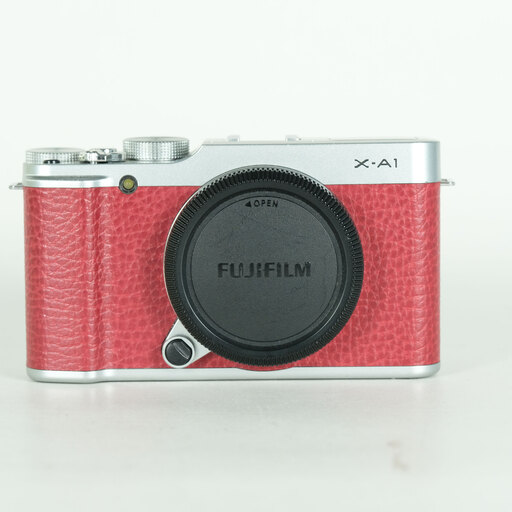 FUJIFILM X-A1 ボディ レッド