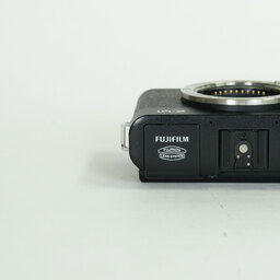 FUJIFILM X-M1 ボディ ブラック