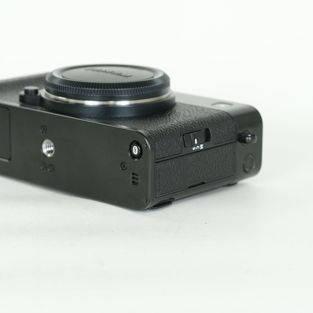 FUJIFILM X-E5