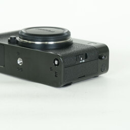 FUJIFILM X-E5
