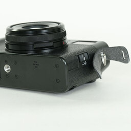 FUJIFILM X100V ブラック