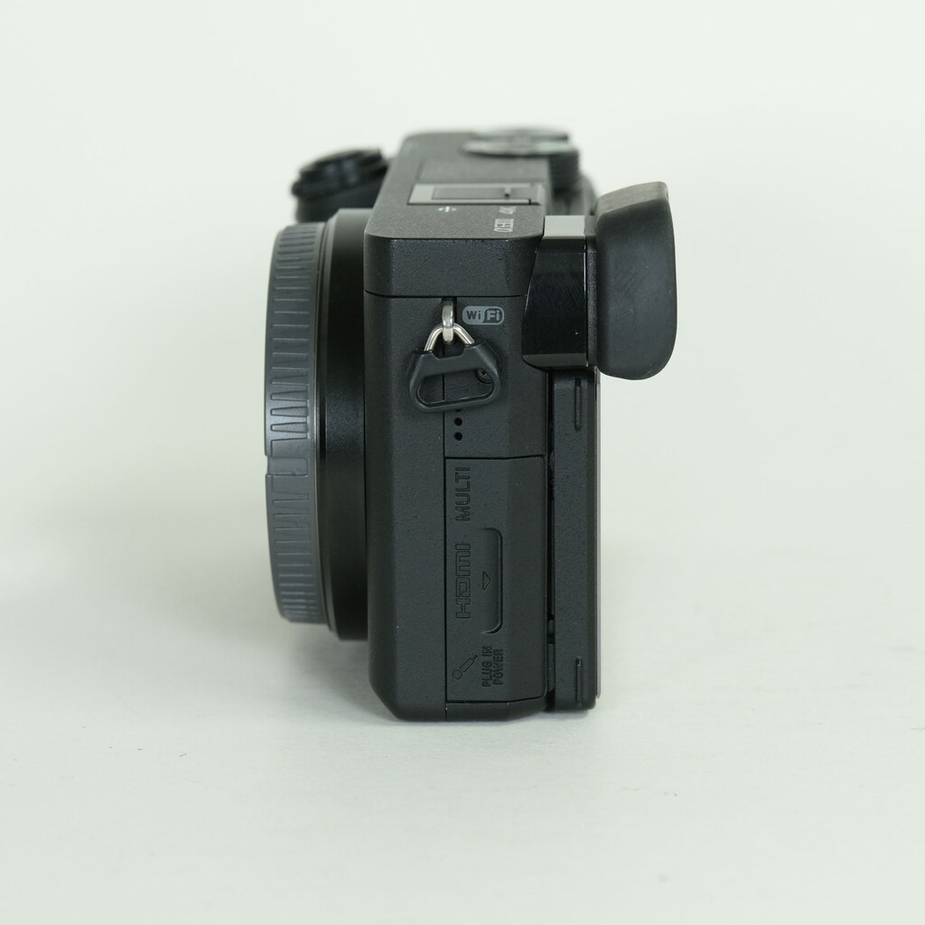 SONY α6300(ILCE-6300) SONY α6300(ILCE-6300)