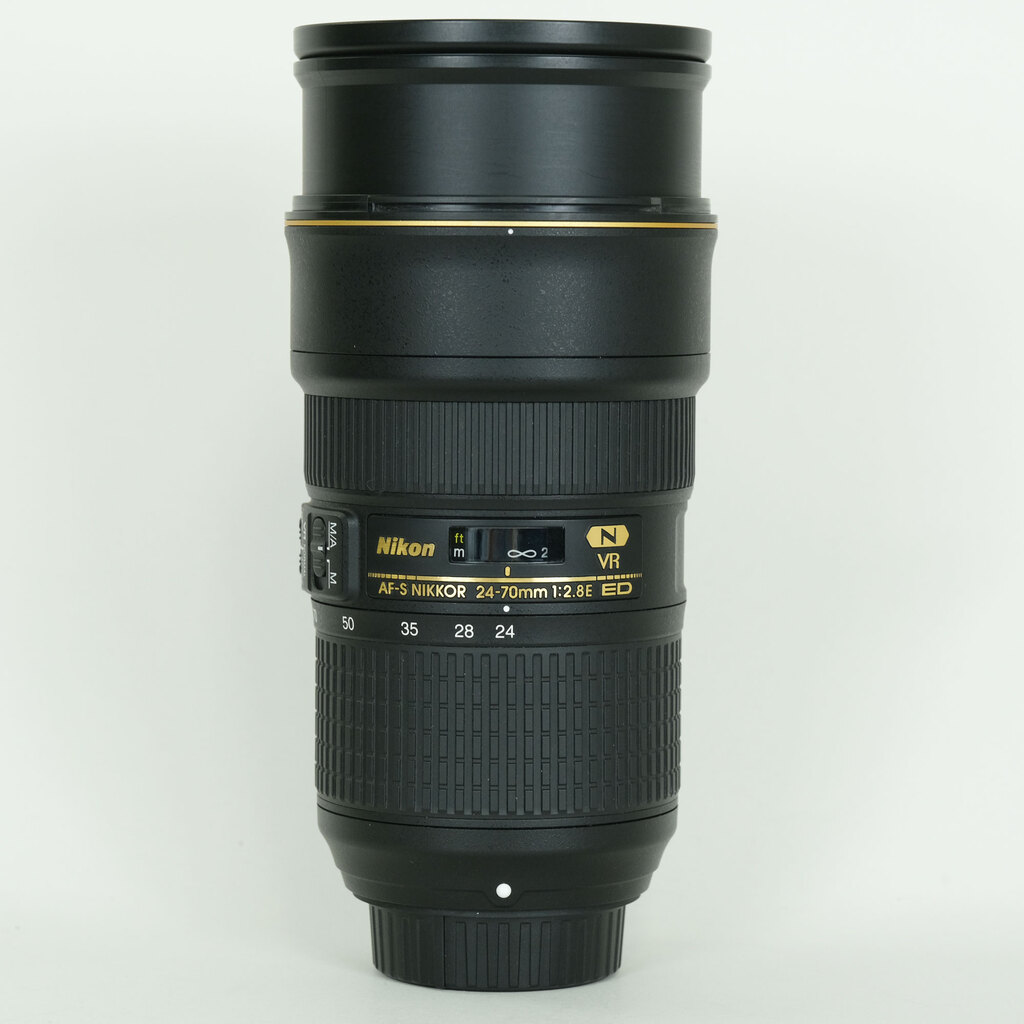 Nikon AF-S NIKKOR 24-70mm f/2.8E ED VR Nikon AF-S NIKKOR 24-70mm f/2.8E ED VR