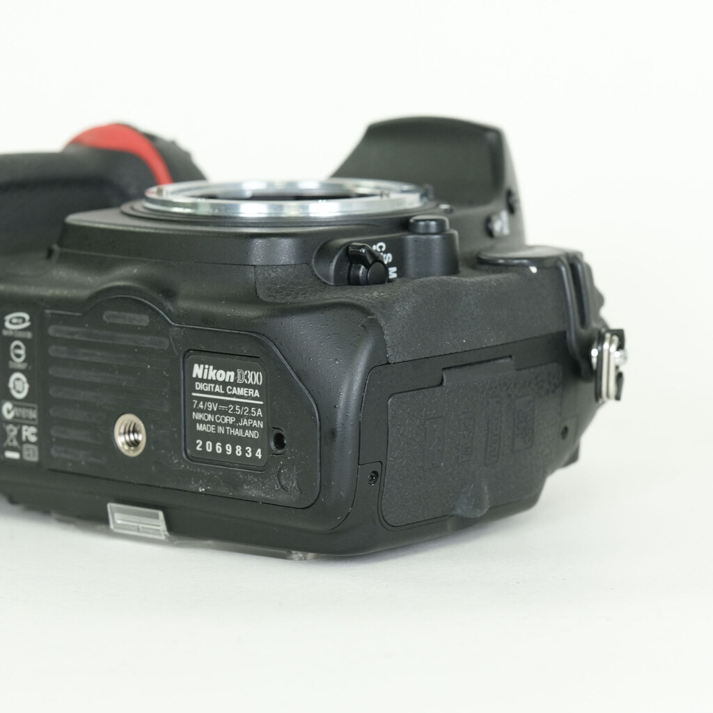 Nikon D300 ボディ