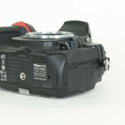 Nikon D300 ボディ