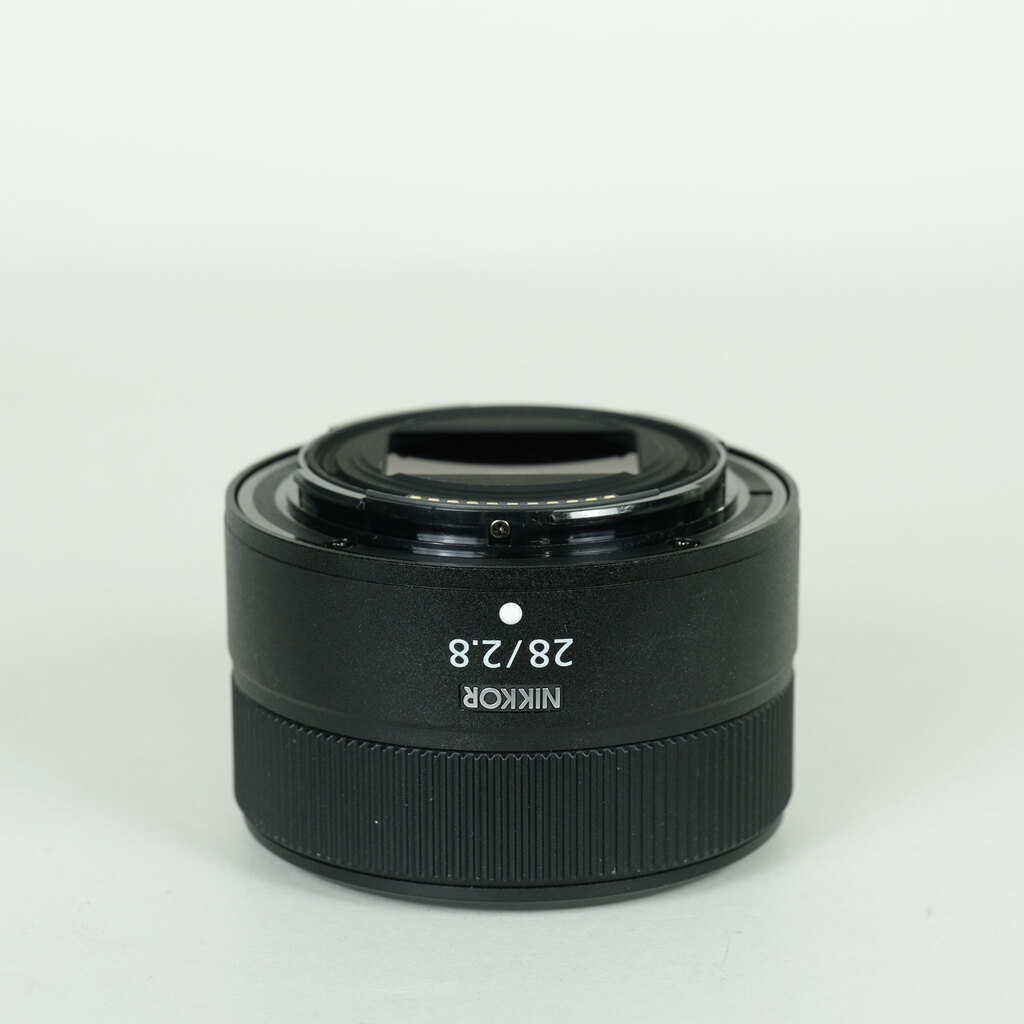 Nikon NIKKOR Z 28mm f/2.8 Nikon NIKKOR Z 28mm f/2.8