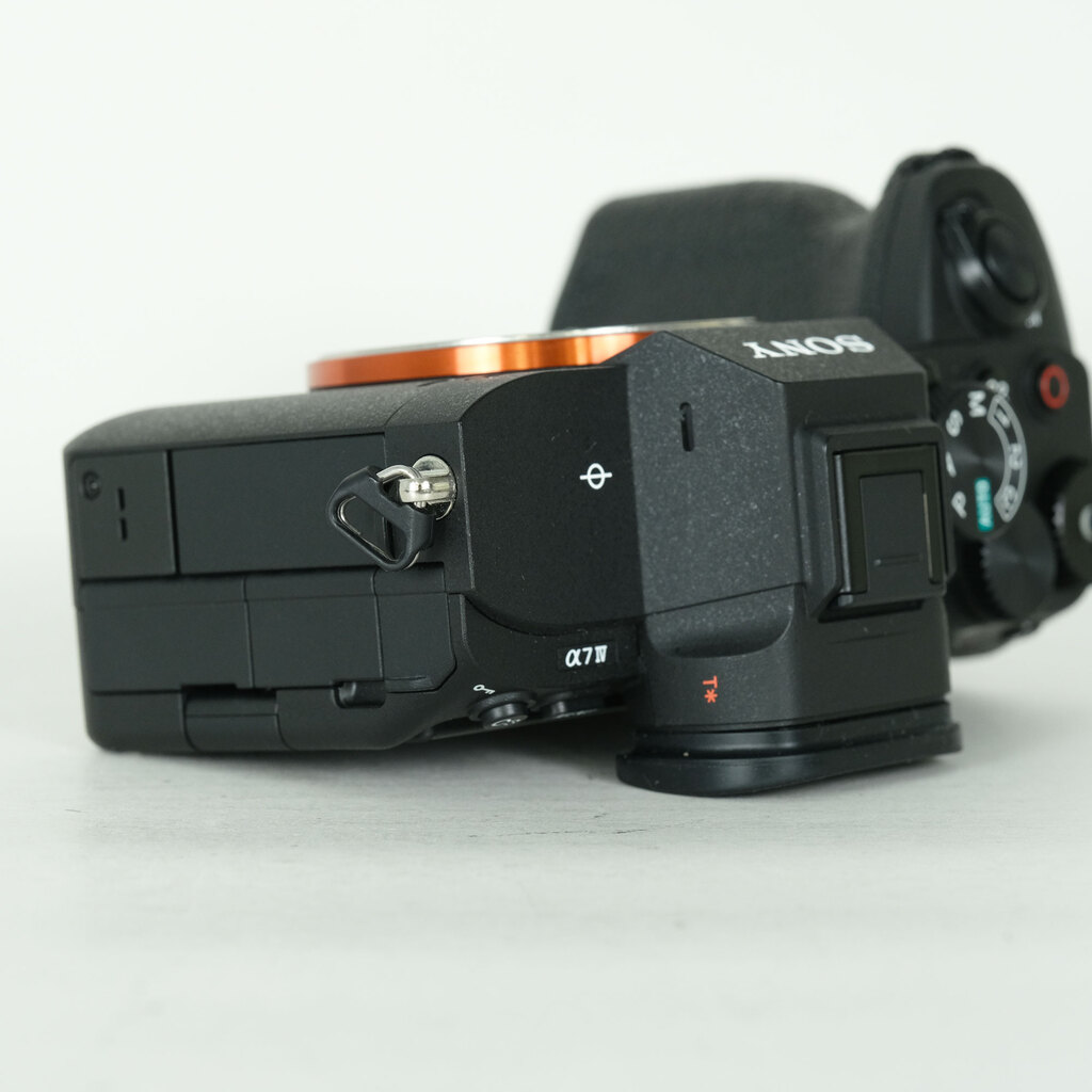 SONY α7 IV（ILCE-7M4）の出品 | ONE SCENE（ワンシーン）