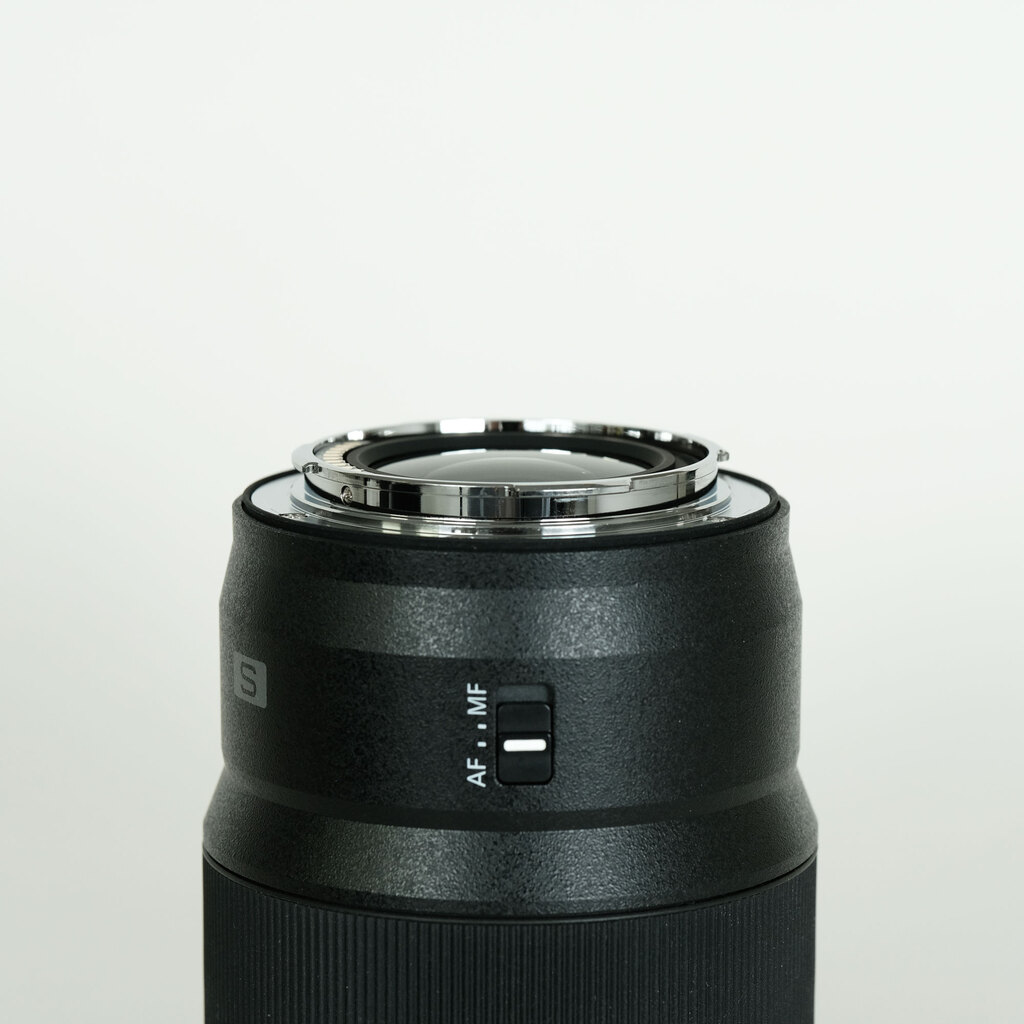 Panasonic LUMIX S 50mm F1.8 Panasonic LUMIX S 50mm F1.8