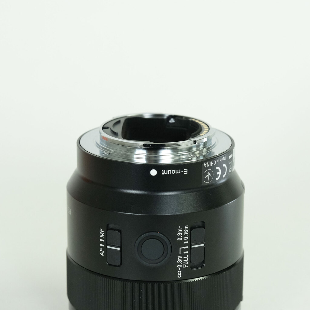SONY FE 50mm F2.8 Macro SEL50M28