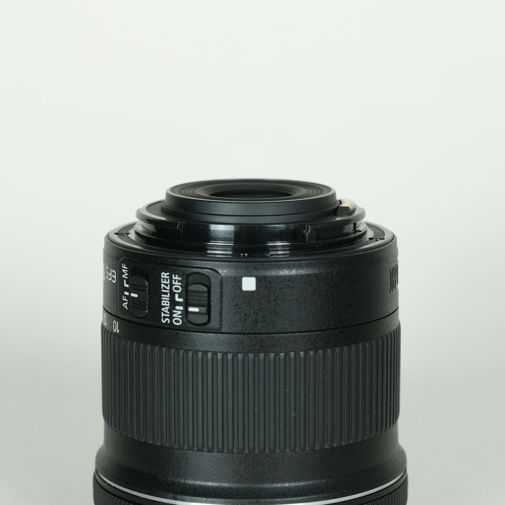 Canon EF-S10-18mm F4.5-5.6 IS STM