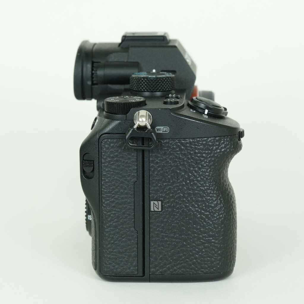 SONY α7 III(ILCE-7M3) SONY α7 III(ILCE-7M3)