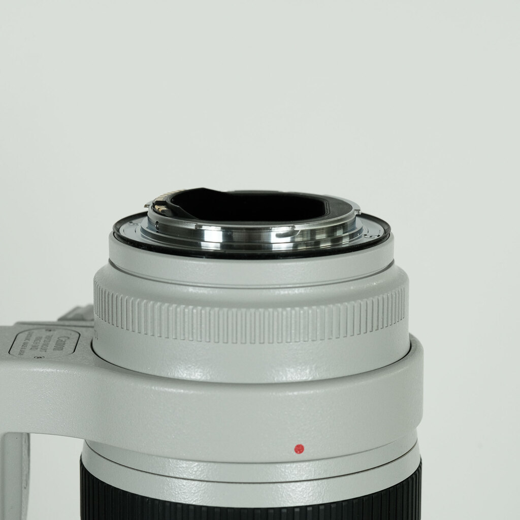 Canon EF70-200mm F2.8L IS III USM Canon EF70-200mm F2.8L IS III USM