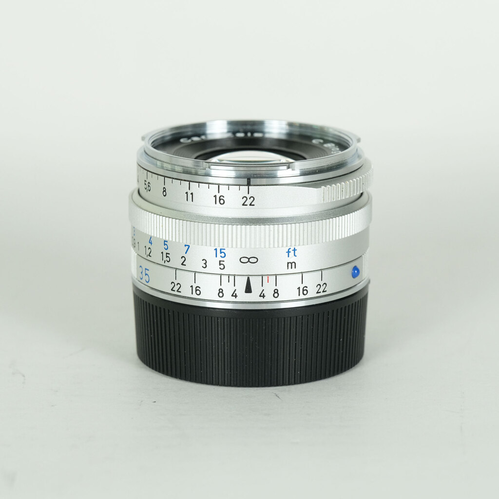 Carl Zeiss C Biogon T*2.8/35ZM シルバーの出品 | ONE SCENE（ワン