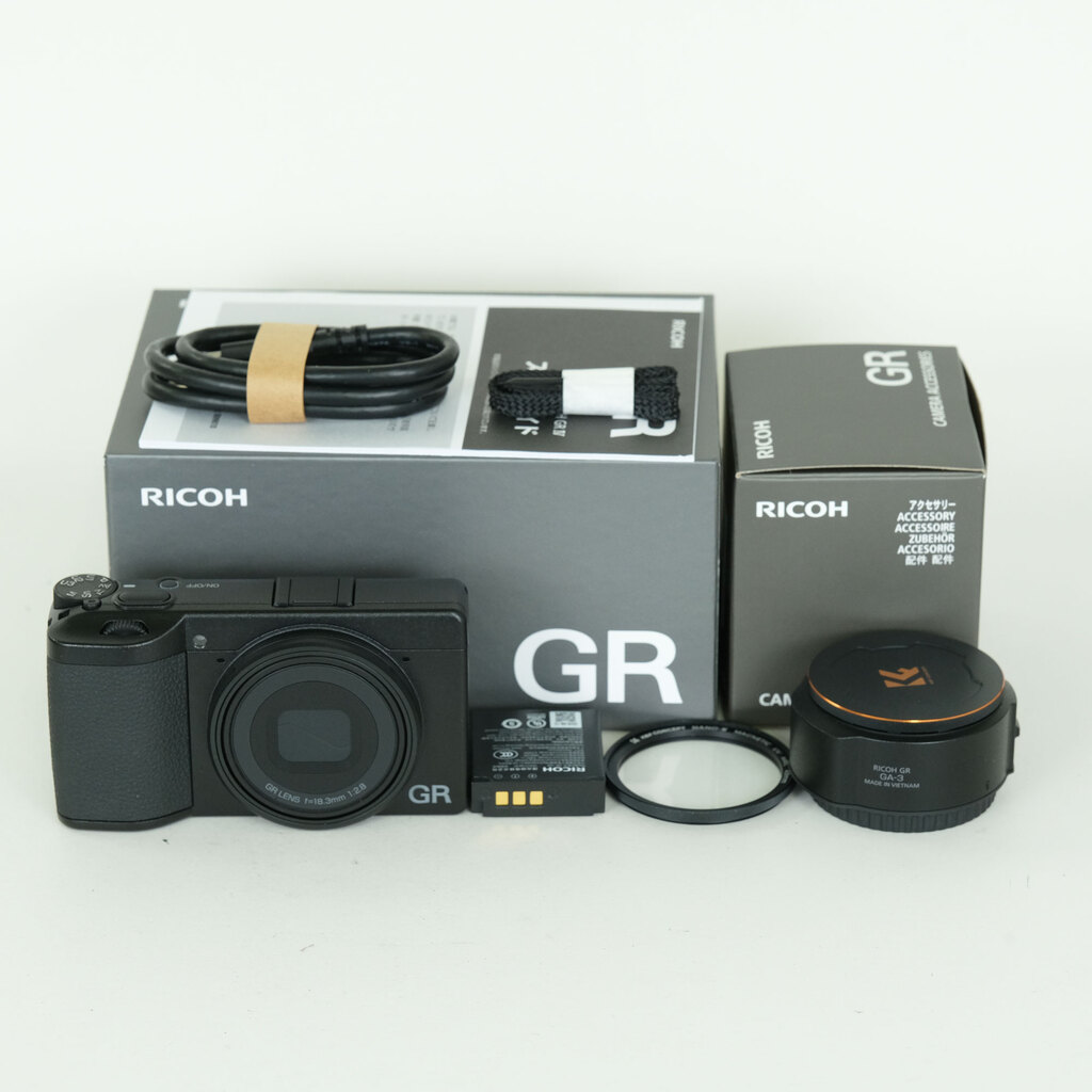 RICOH GR IV