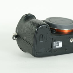 SONY α7 III(ILCE-7M3) SONY α7 III(ILCE-7M3)