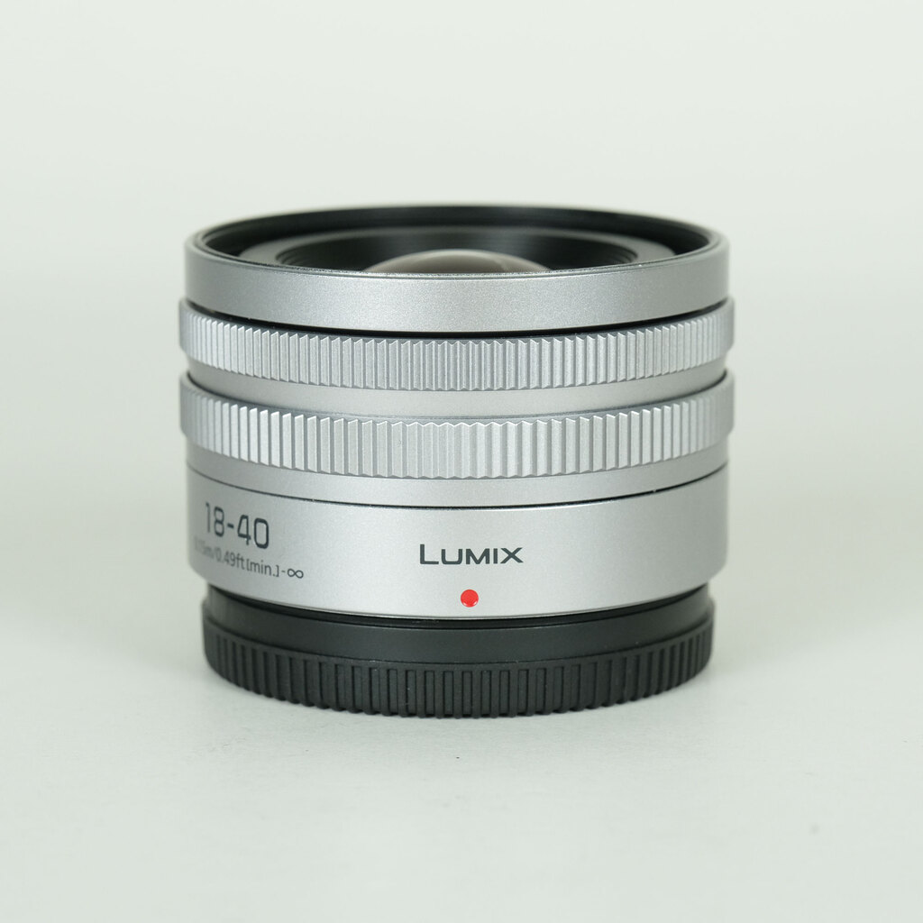 Panasonic LUMIX S 18-40mm F4.5-6.3