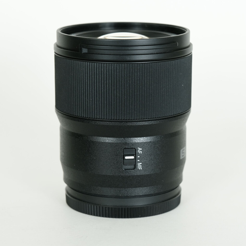 Panasonic LUMIX S 50mm F1.8 Panasonic LUMIX S 50mm F1.8