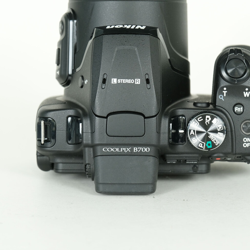Nikon COOLPIX B700 ブラックの出品 | ONE SCENE（ワンシーン）