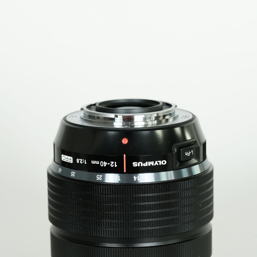 OLYMPUS M.ZUIKO DIGITAL ED 12-40mm F2.8 PRO