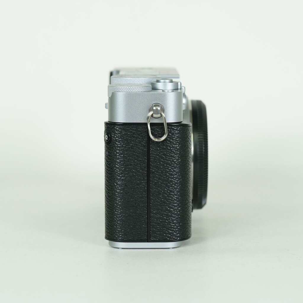 FUJIFILM X-E5