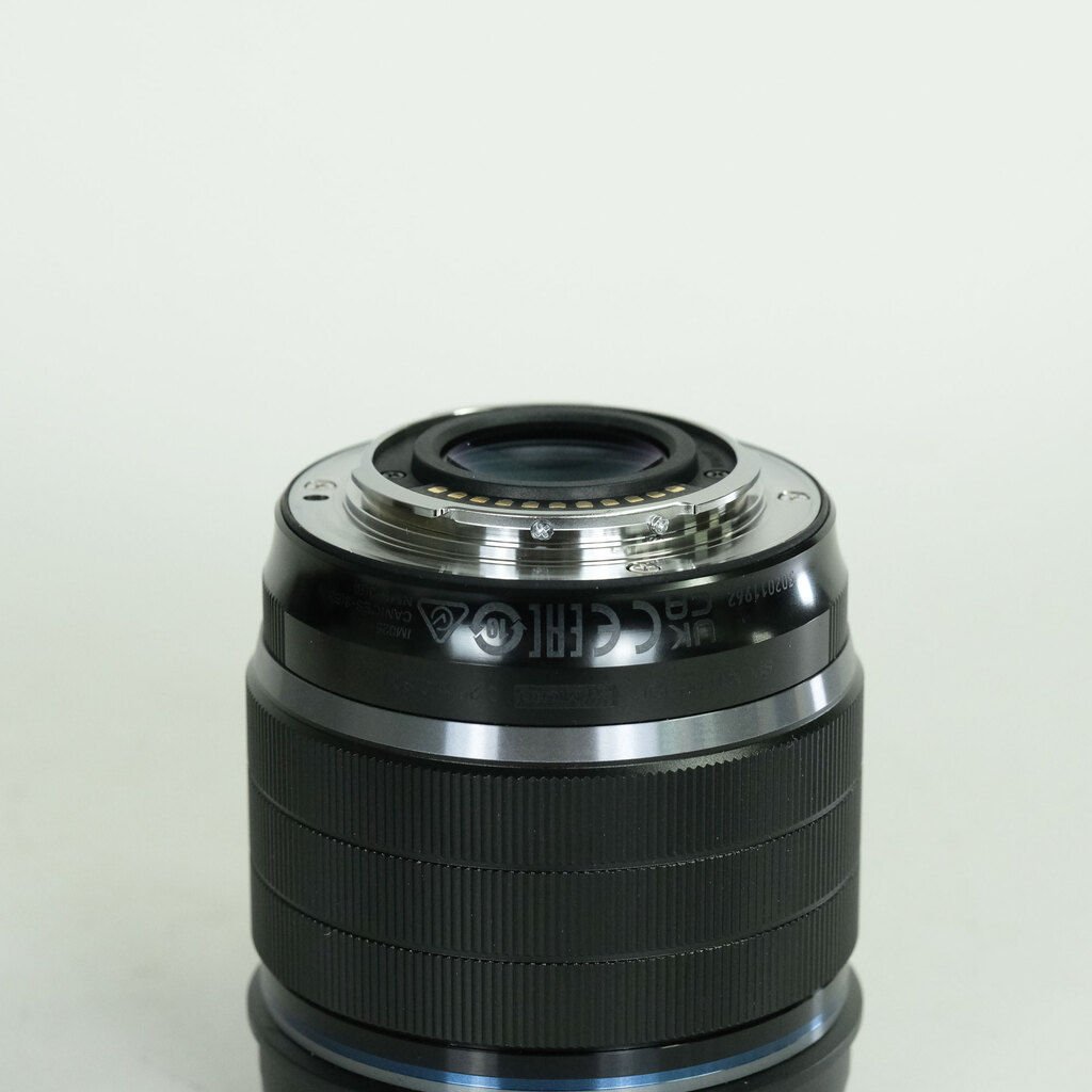 OLYMPUS M.ZUIKO DIGITAL ED 20mm F1.4 PRO OLYMPUS M.ZUIKO DIGITAL ED 20mm F1.4 PRO