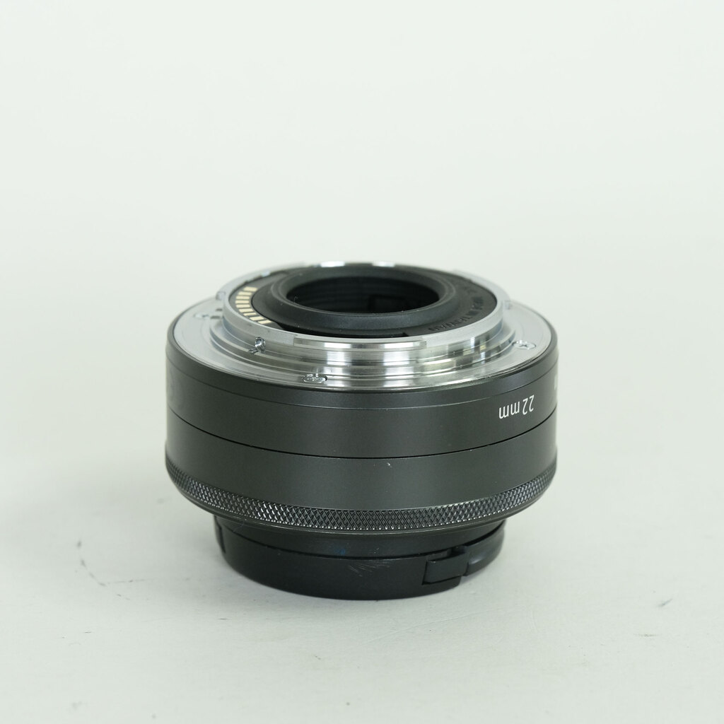 Canon EF-M22mm F2 STM