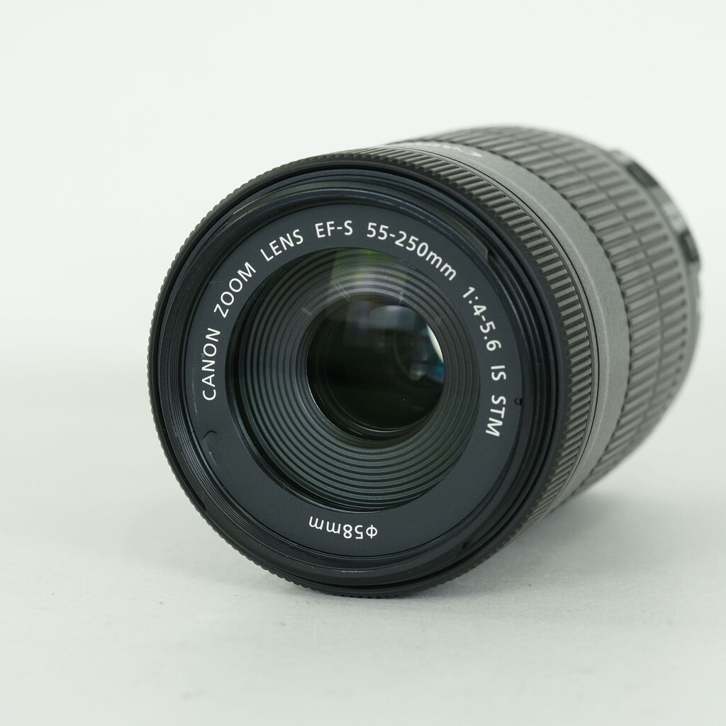 Canon EF-S55-250mm F4-5.6 IS STM
