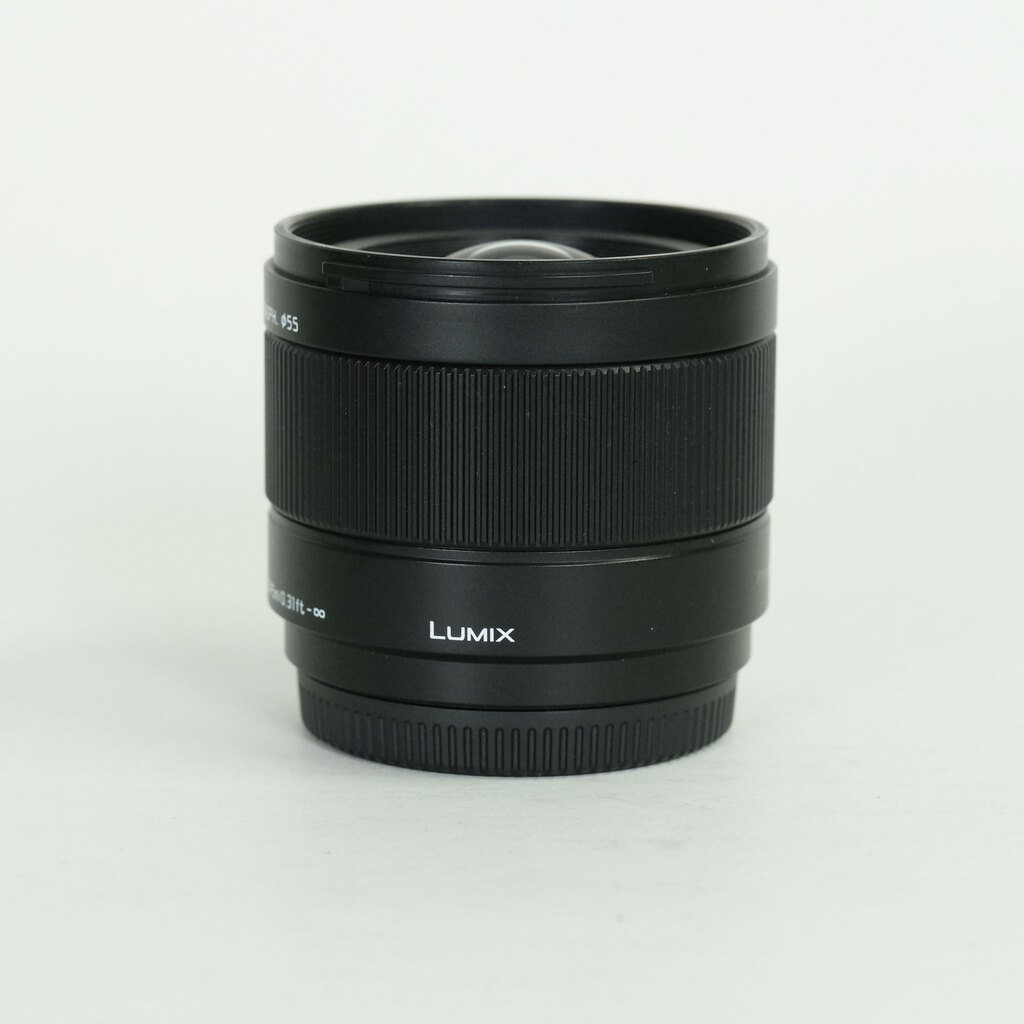 Panasonic LEICA DG SUMMILUX 9mm / F1.7 ASPH.