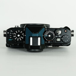 Nikon Z f プレミアムエクステリア張替済み   ［プレミアムエクステリア張替キャンペーン・皮革換装品］